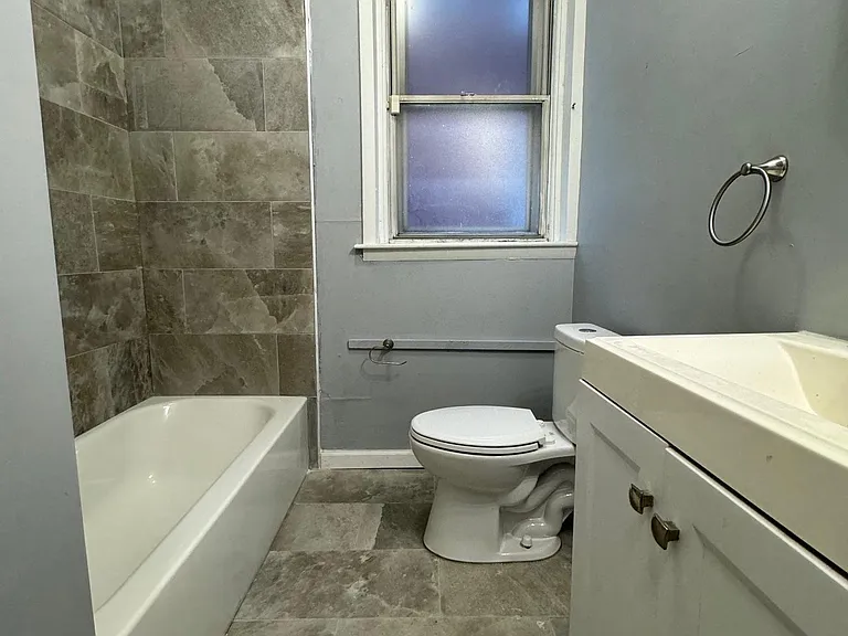 5115 Pine St #1 — Photo 7