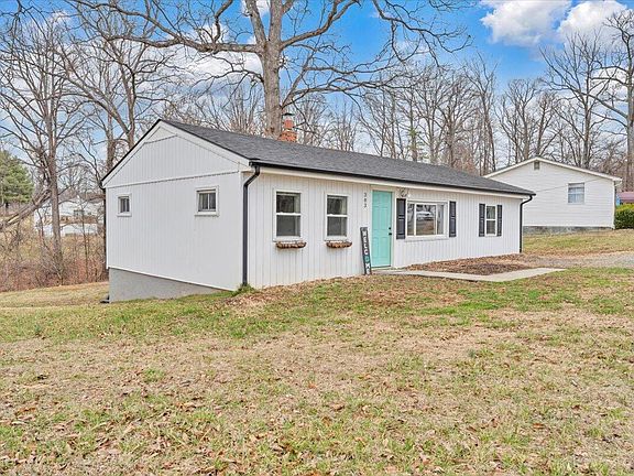 4th image of 383 Ridge Rd
