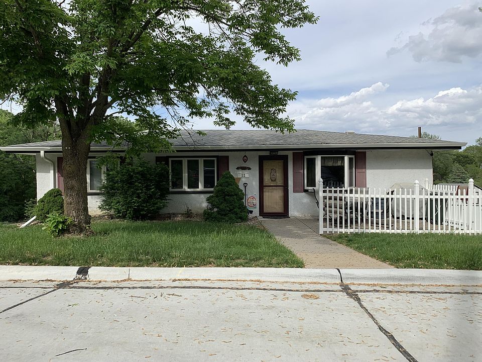 1st image of 12 Susan Ln