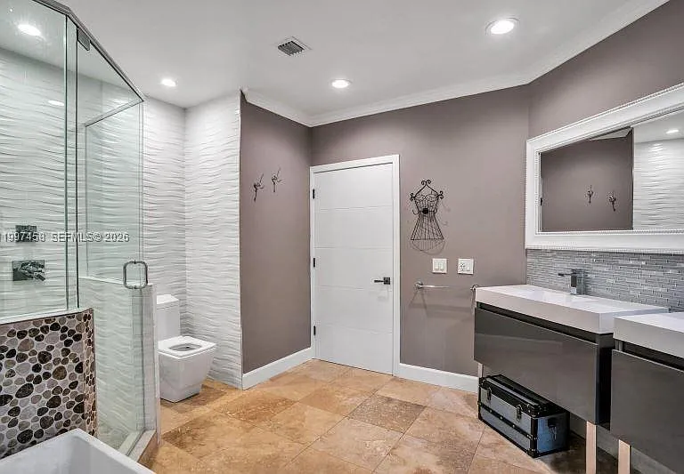 7405 SW 79th Ct — Photo 9
