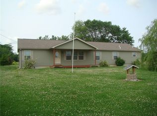 10115 E 200th Ave, Newton, IL 62448