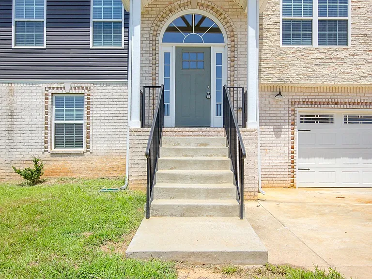 1121 Cardinal Creek Dr — Photo 19