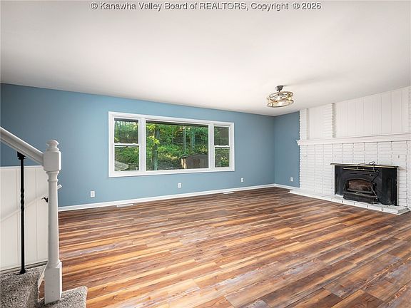 4th image of 80 Prescott Dr