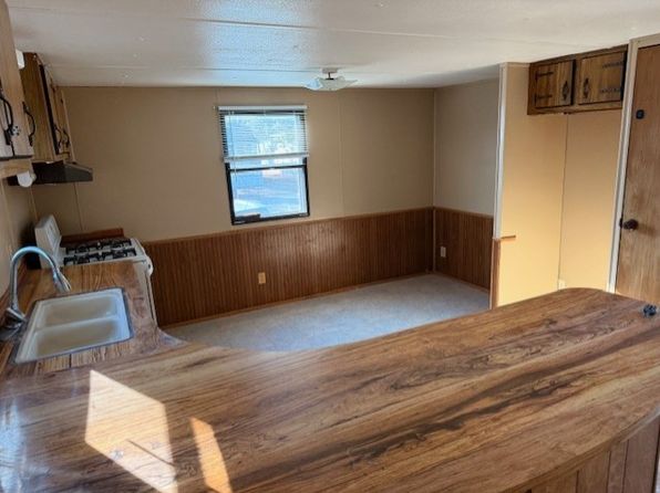 6 Pioneer Village Trailer Ct #3