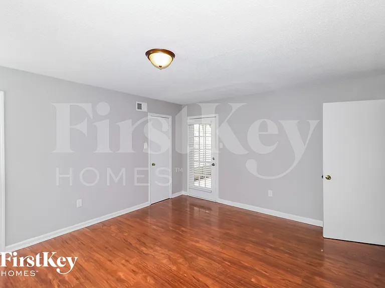 7177 Lamesa Ln — Photo 9
