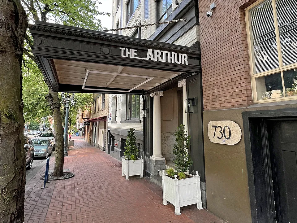 The Arthur Apartments