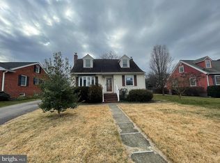 563 Forest View Rd, Linthicum, MD 21090