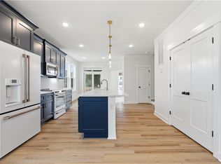 713 Flatrock Ln, Chesapeake, VA 23320