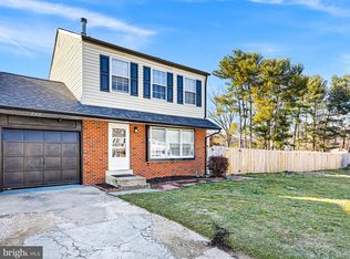 27 Clarion Ct, Newark, DE 19713