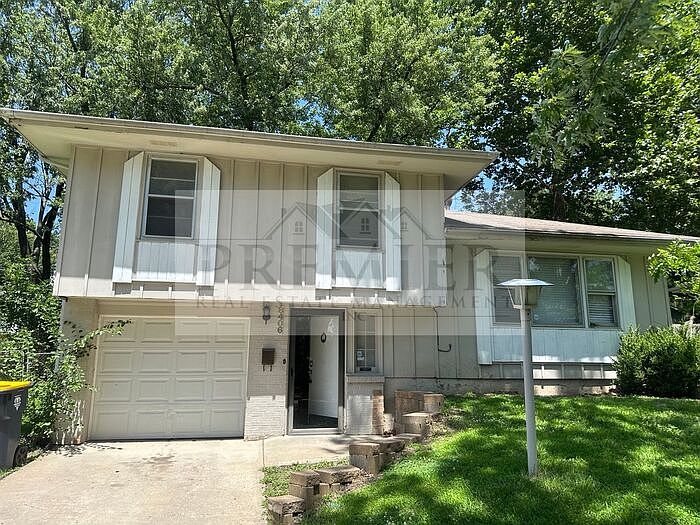 1st image of 8406 E 92nd Pl