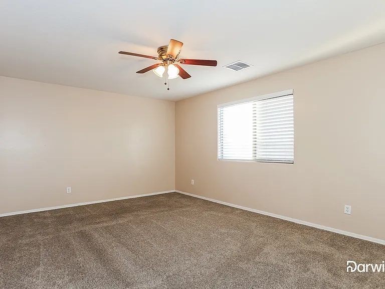 11418 W Locust Ln — Photo 14