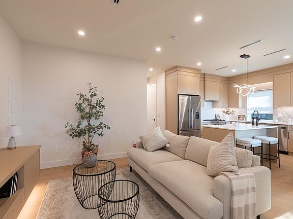 3rd image of 3615 Turner St #1