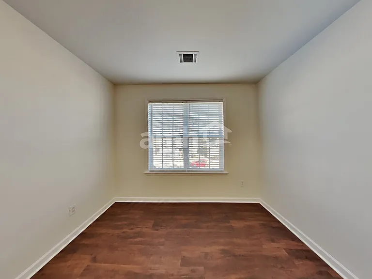 237 Mott Rd — Photo 19