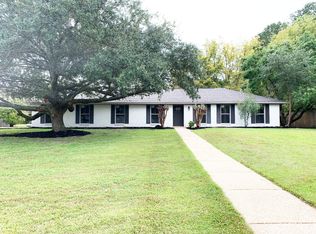 1809 Cardinal Dr, Tupelo, MS 38801