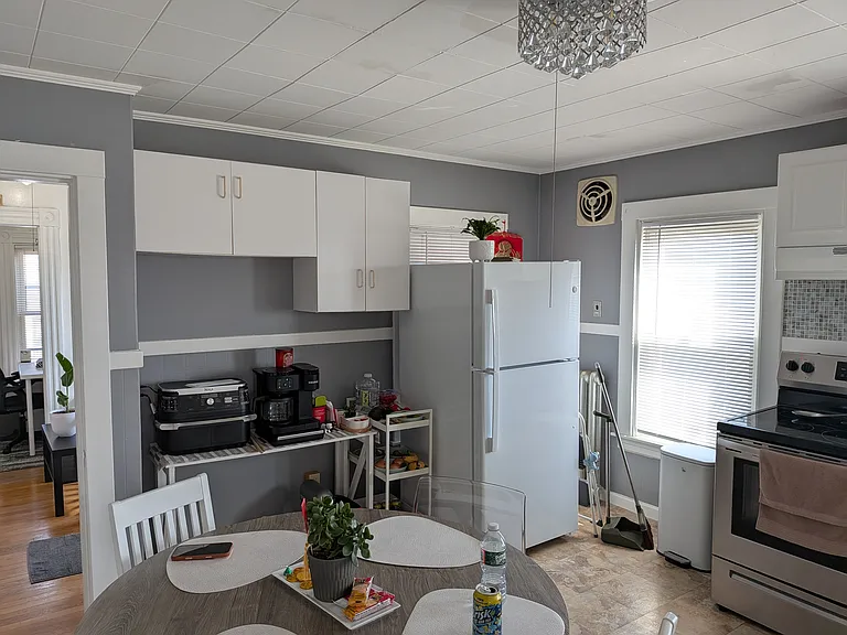 46 Roberts St #1 — Photo 8