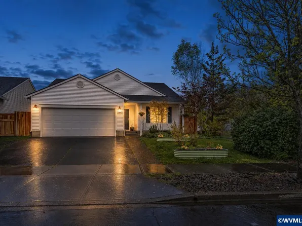 2443 SW Taylor Dr, McMinnville, OR 97128