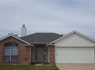 6229 Peach Tree Dr, Midlothian, TX 76065