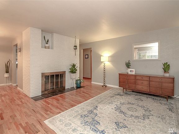 5th image of 3620 N Gove St