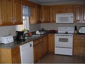 4th image of 1709 E Atwater Ave