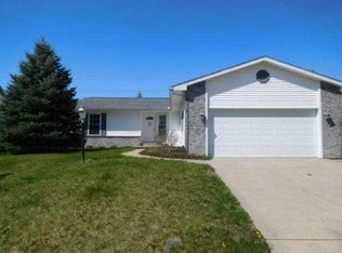 222 Keystone Dr, Rantoul, IL 61866