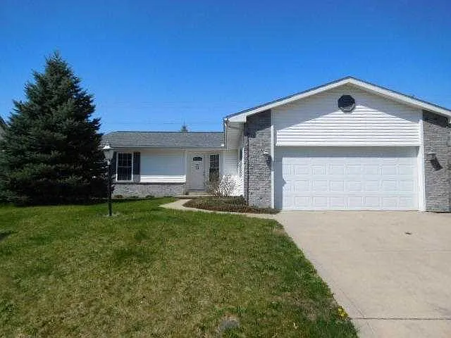 222 Keystone Dr photo 1