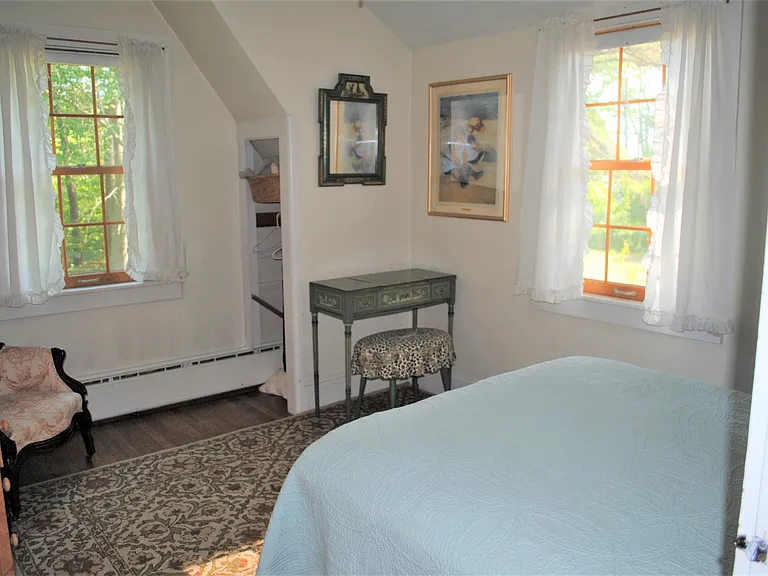 24 Ferry Rd — Photo 11