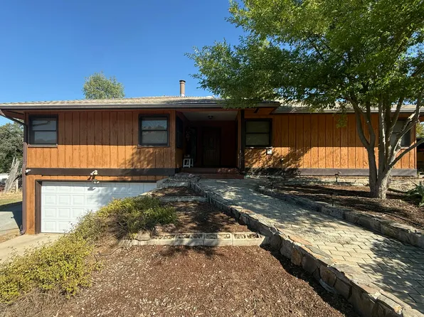 16270 Palomino Drive, Springville, CA 93265