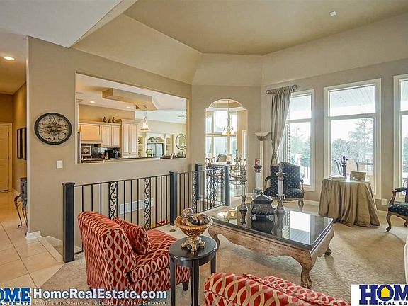 5th image of 9401 Thornwood Dr