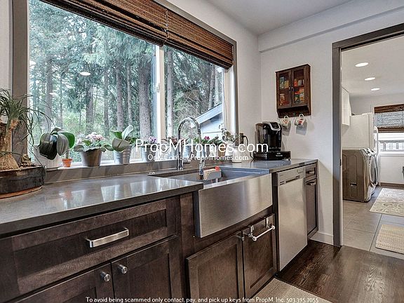 5th image of 1097 C Ave