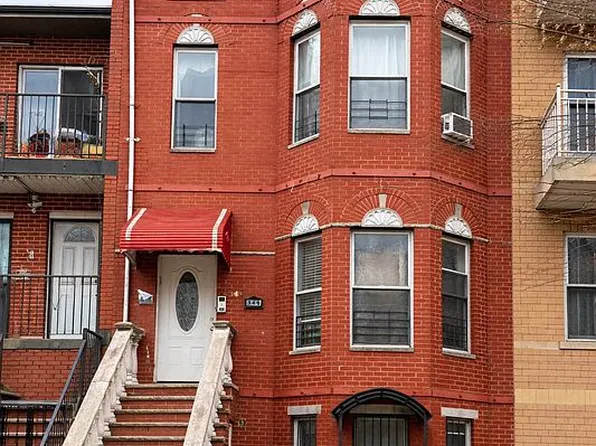 346 53rd St, Brooklyn, NY 11220