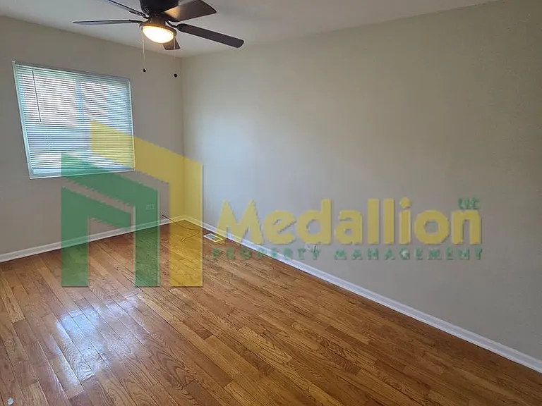 10637 S Cottage Grove Ave — Photo 10