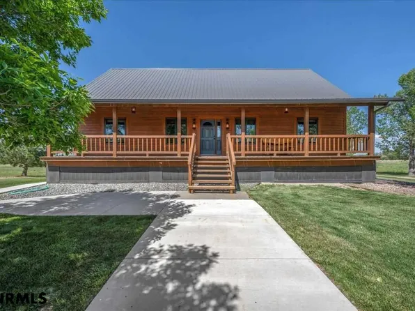 7378 Road 100, Bayard, NE 69334