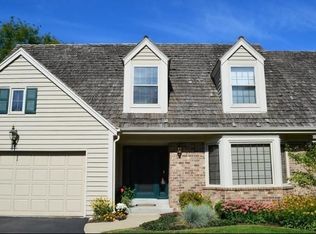 1632 W Eastbrook Ct, Mequon, WI 53092