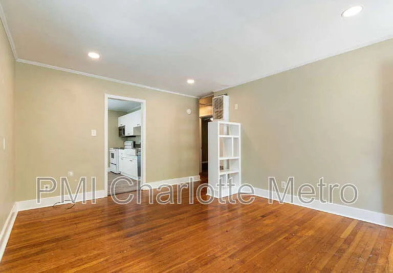 1733 Academy St — Photo 22