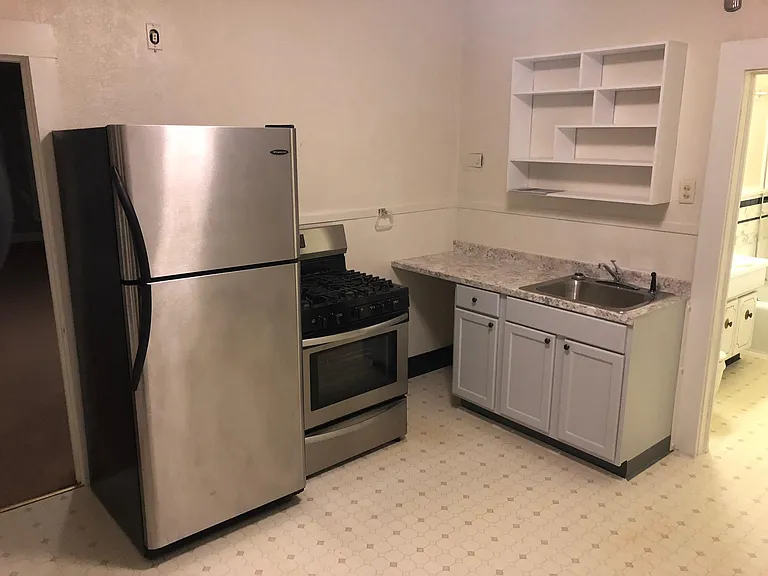 53 Armin Pl — Photo 4