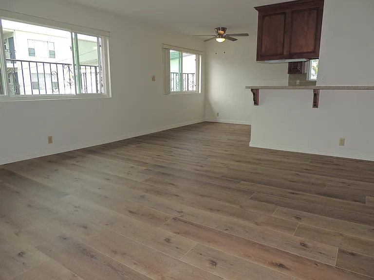 321 Gladys Ave #4 — Photo 10