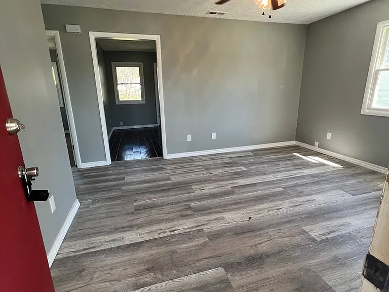 1723 W Webster St — Photo 3