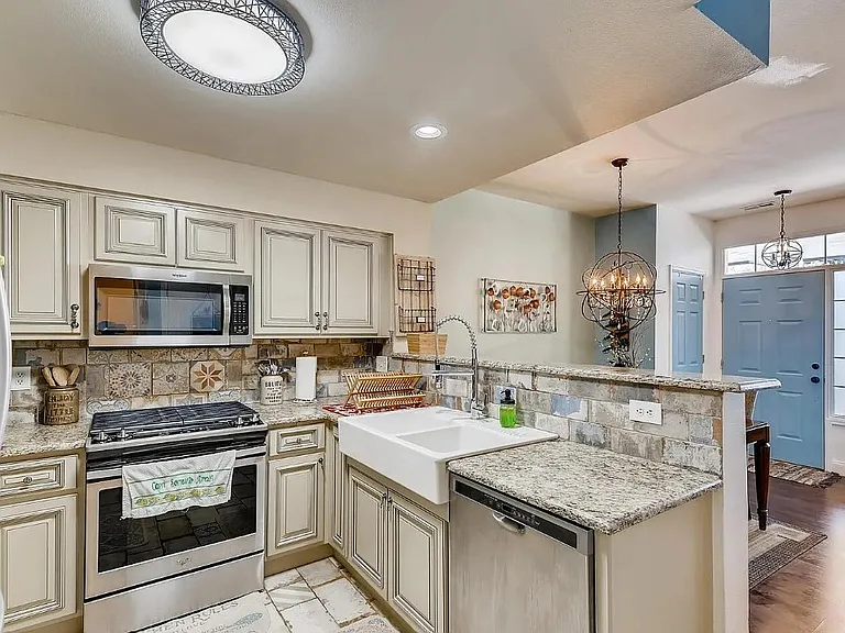 1169 W 112th Ave #C — Photo 11