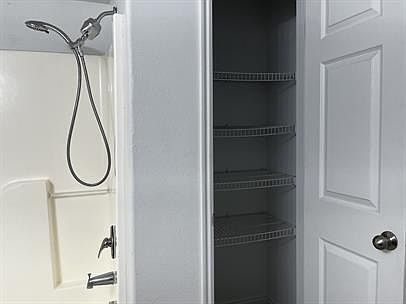 5th image of 1612 Westbury Way #1-1-G