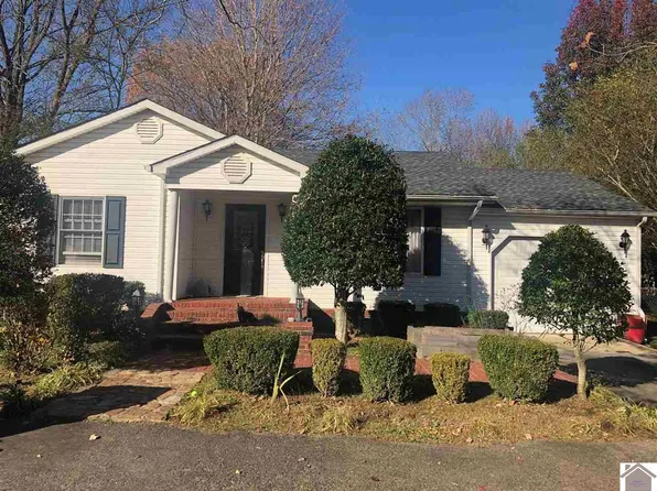 604 W 8th St, Benton, KY 42025