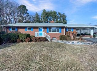 150 Sloan Dr, Winston Salem, NC 27103