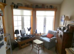 8988 Deer Run Dr, Victoria, MN 55386