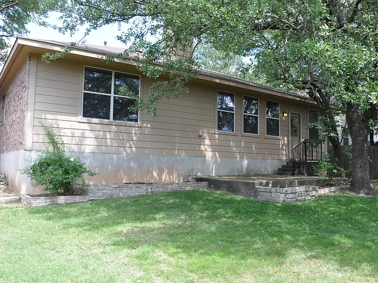 507 Las Colinas Dr — Photo 23