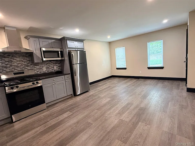 268 Carpenter Ave #1 — Photo 5