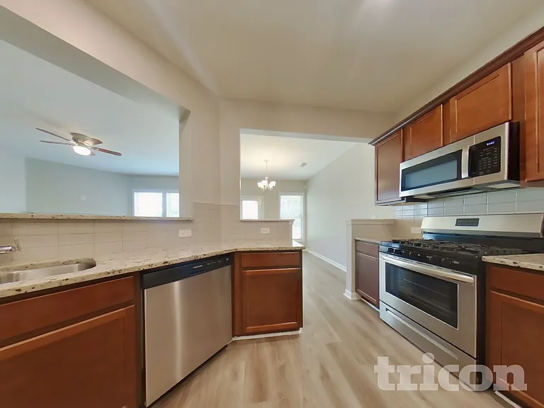 3444 Baylor Cir — Photo 7
