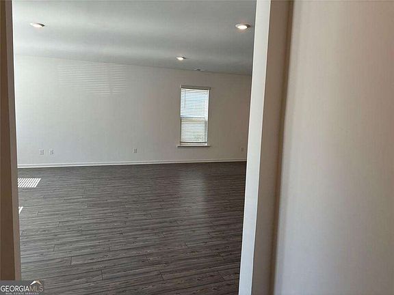 2nd image of 199 Peregrine Point