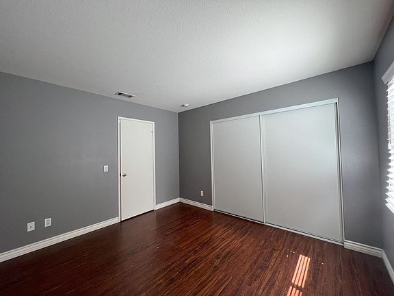4th image of 4806 Carbine Way