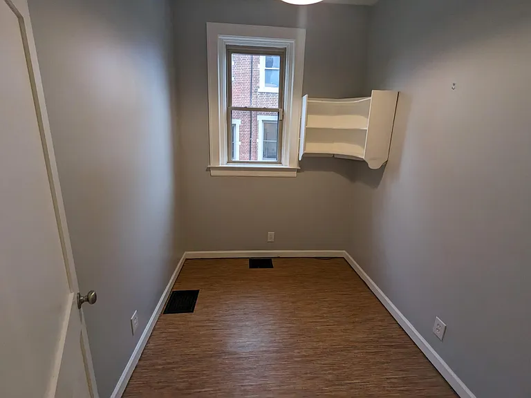 Third bedroom/office, perfect for a child's room or work-from-home office.