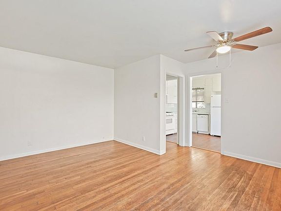 4th image of 301 Hammack Dr #A