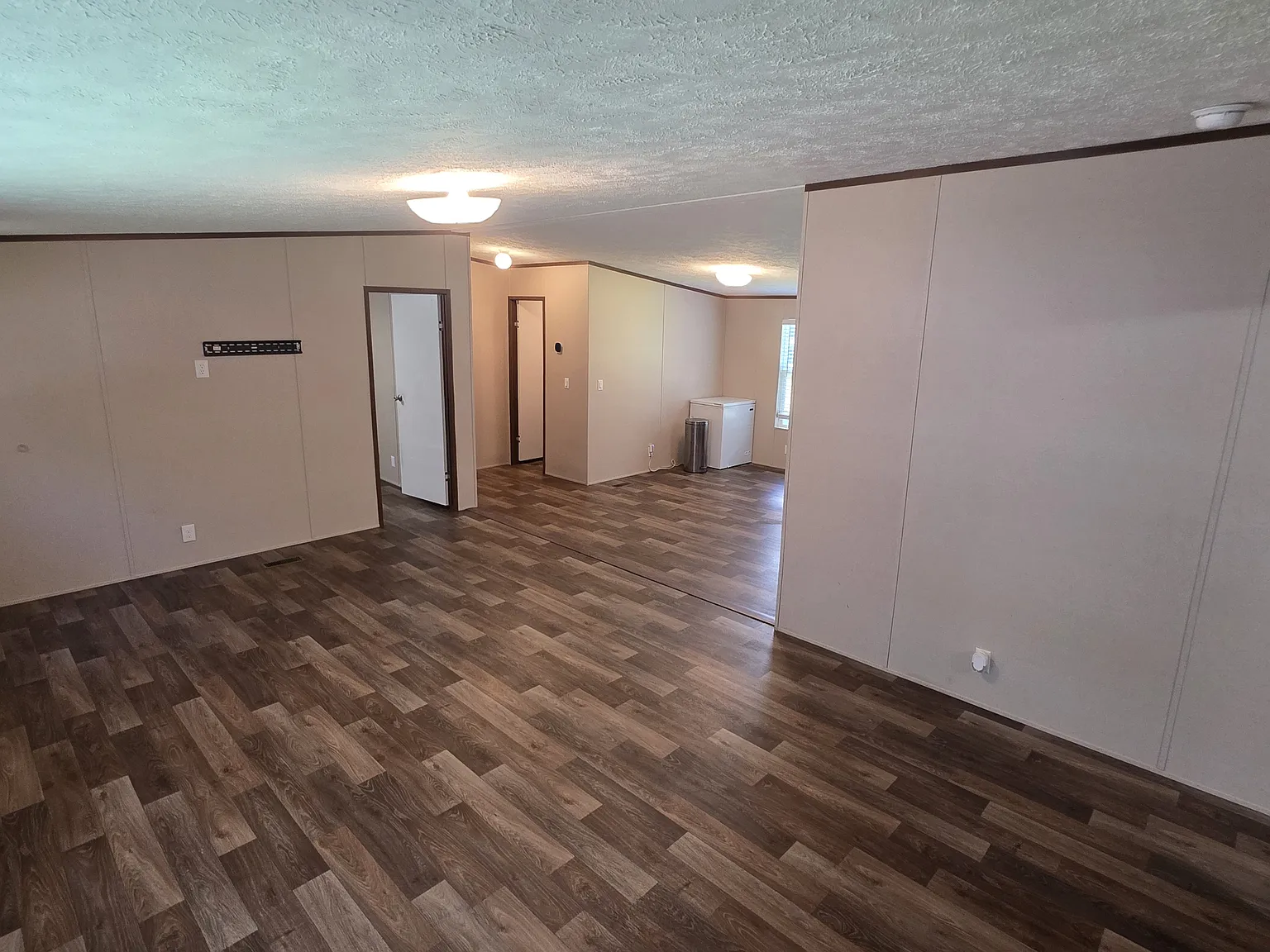 253 Gibbs Rd — Photo 3